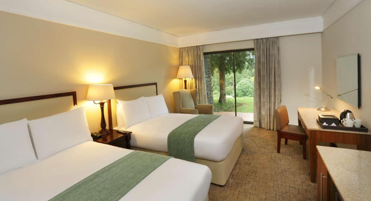 Drakensberg Sun Resort Cathkin Park 외부 사진