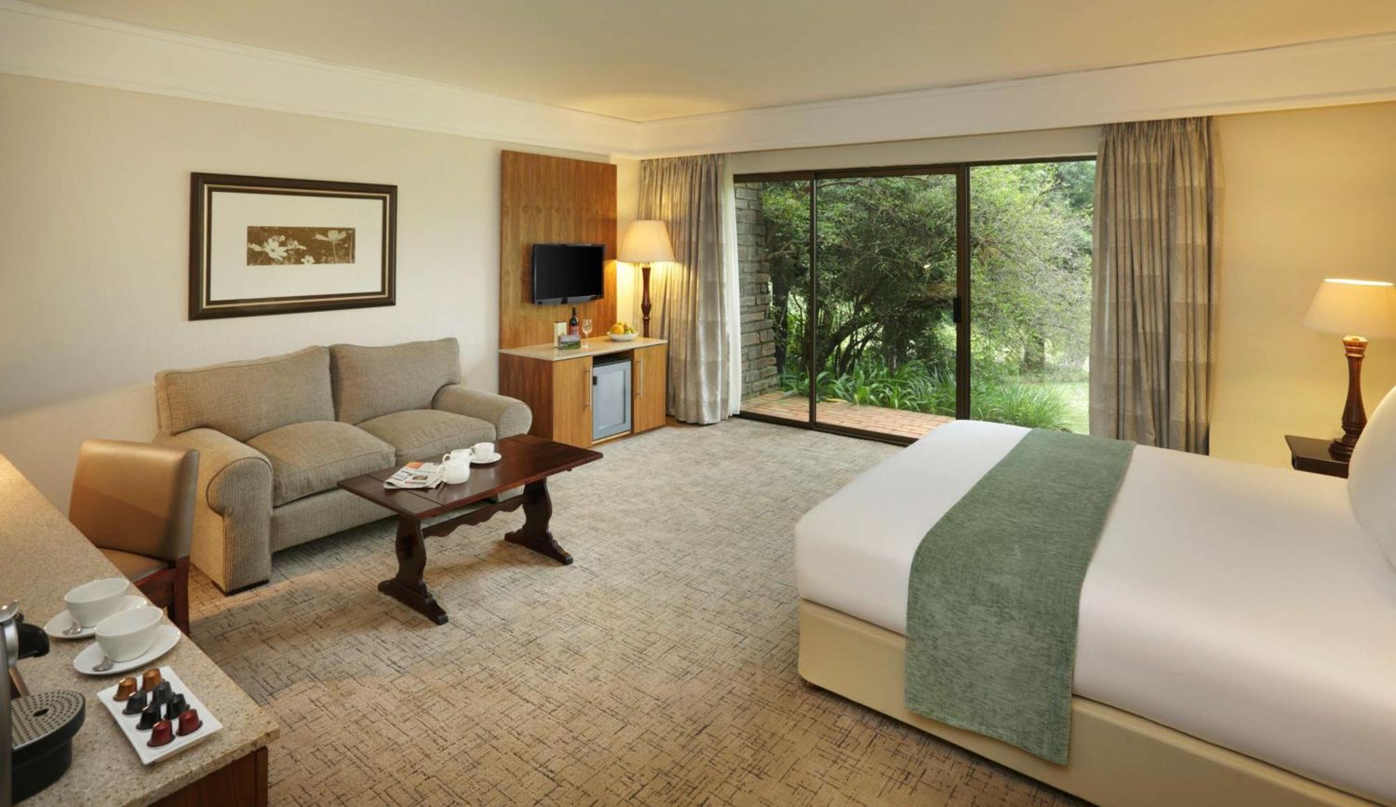 Drakensberg Sun Resort Cathkin Park 외부 사진