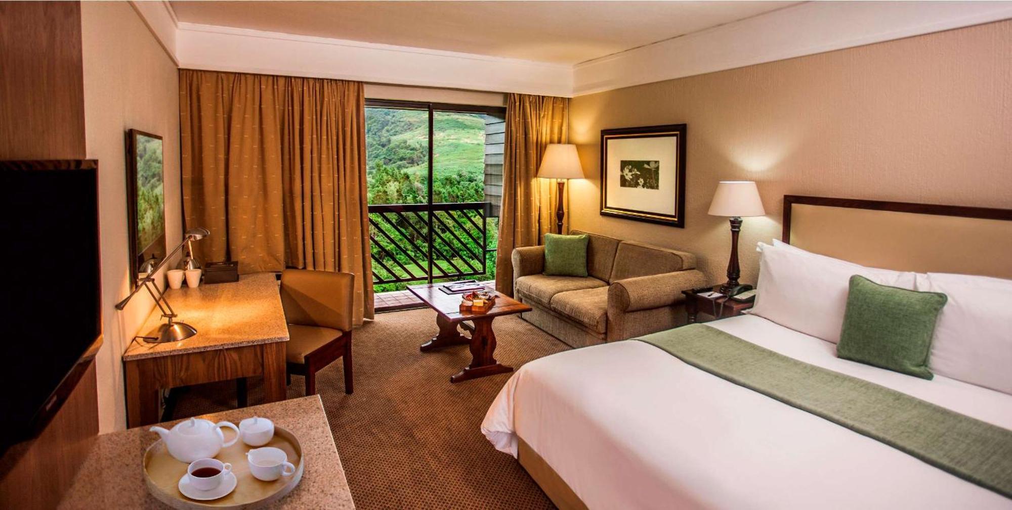 Drakensberg Sun Resort Cathkin Park 외부 사진