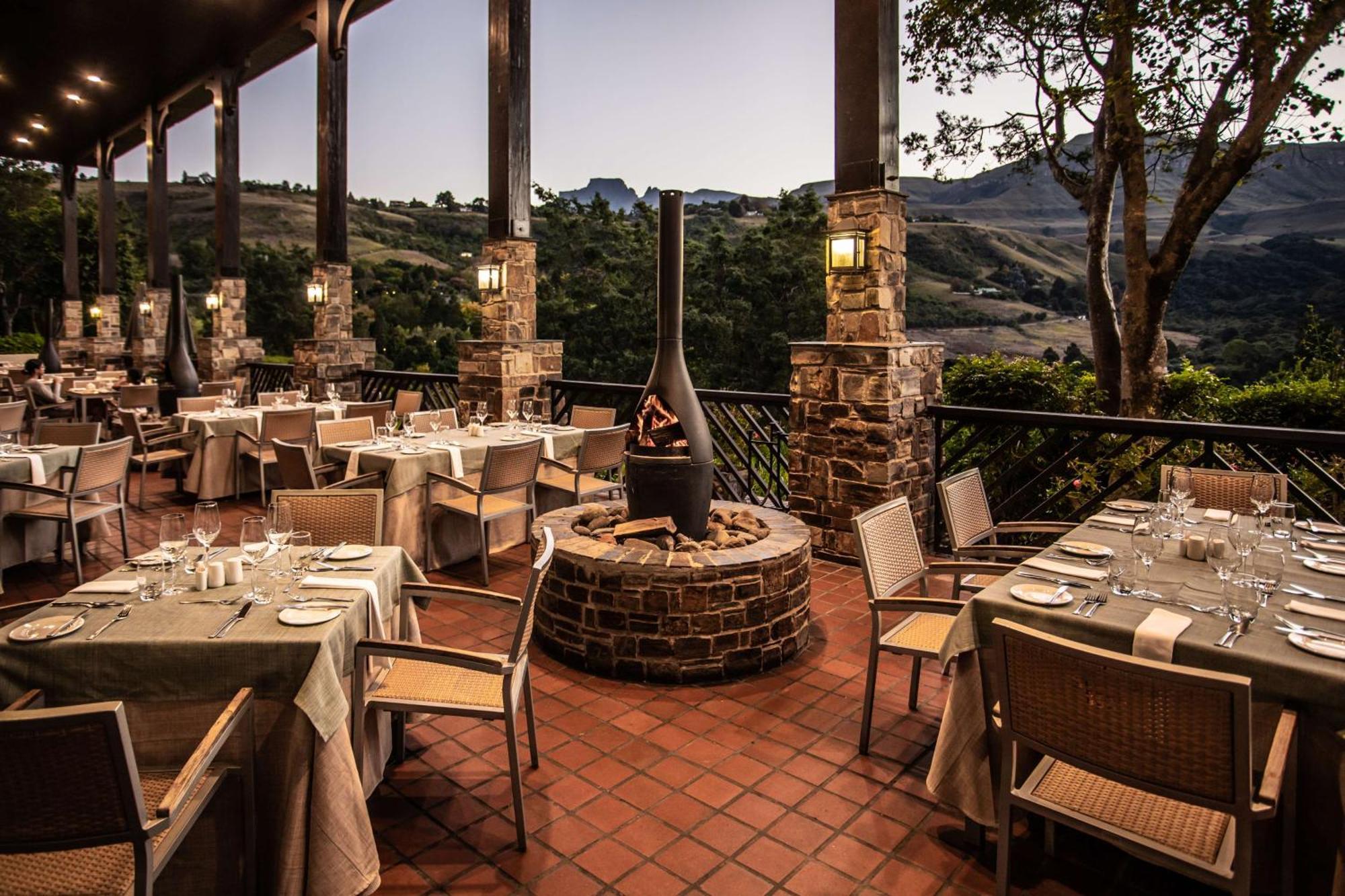 Drakensberg Sun Resort Cathkin Park 외부 사진
