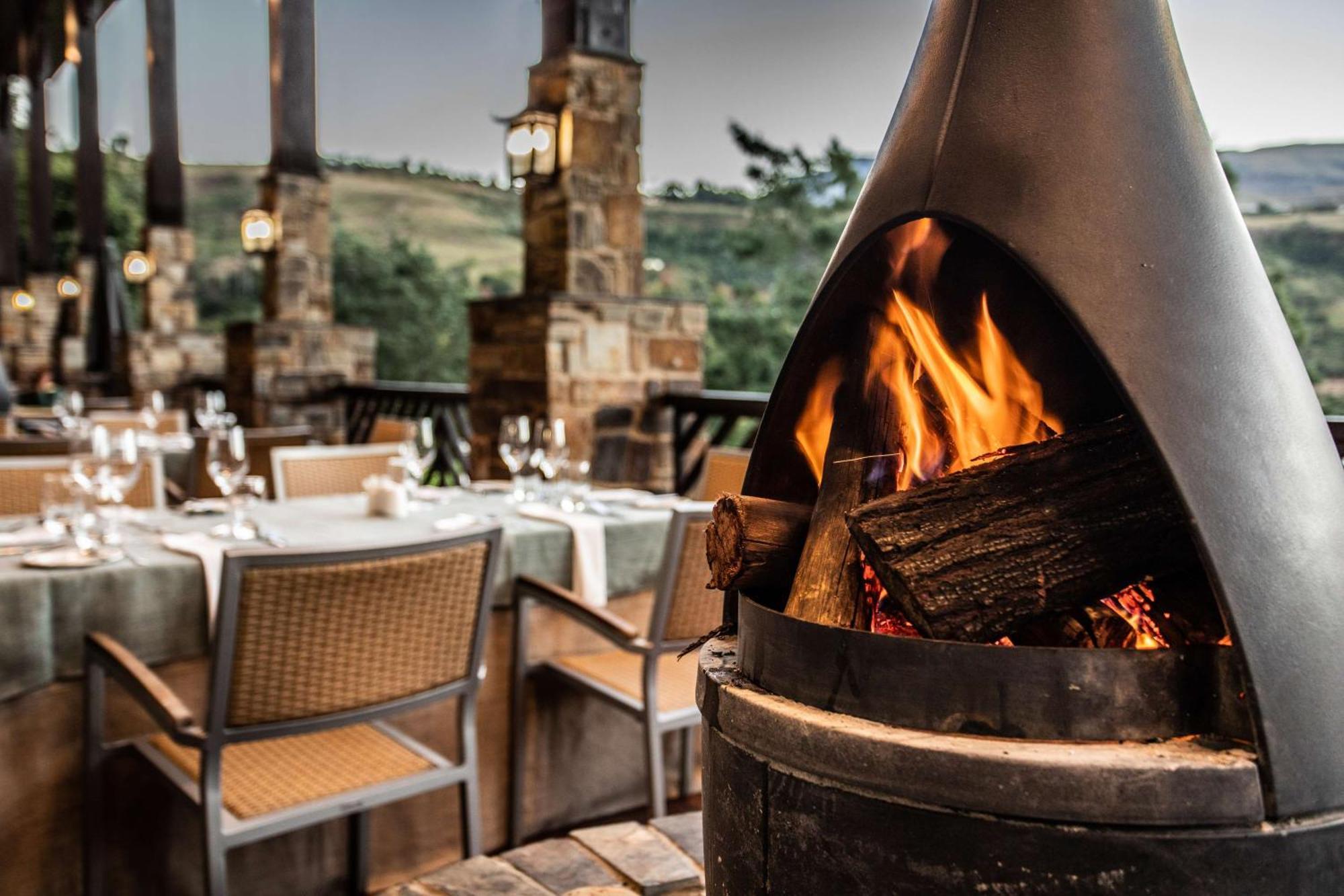 Drakensberg Sun Resort Cathkin Park 외부 사진