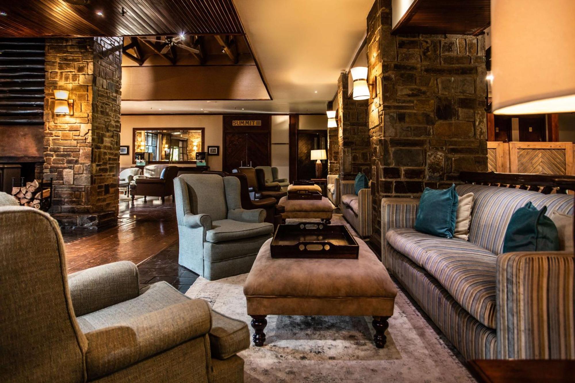 Drakensberg Sun Resort Cathkin Park 외부 사진