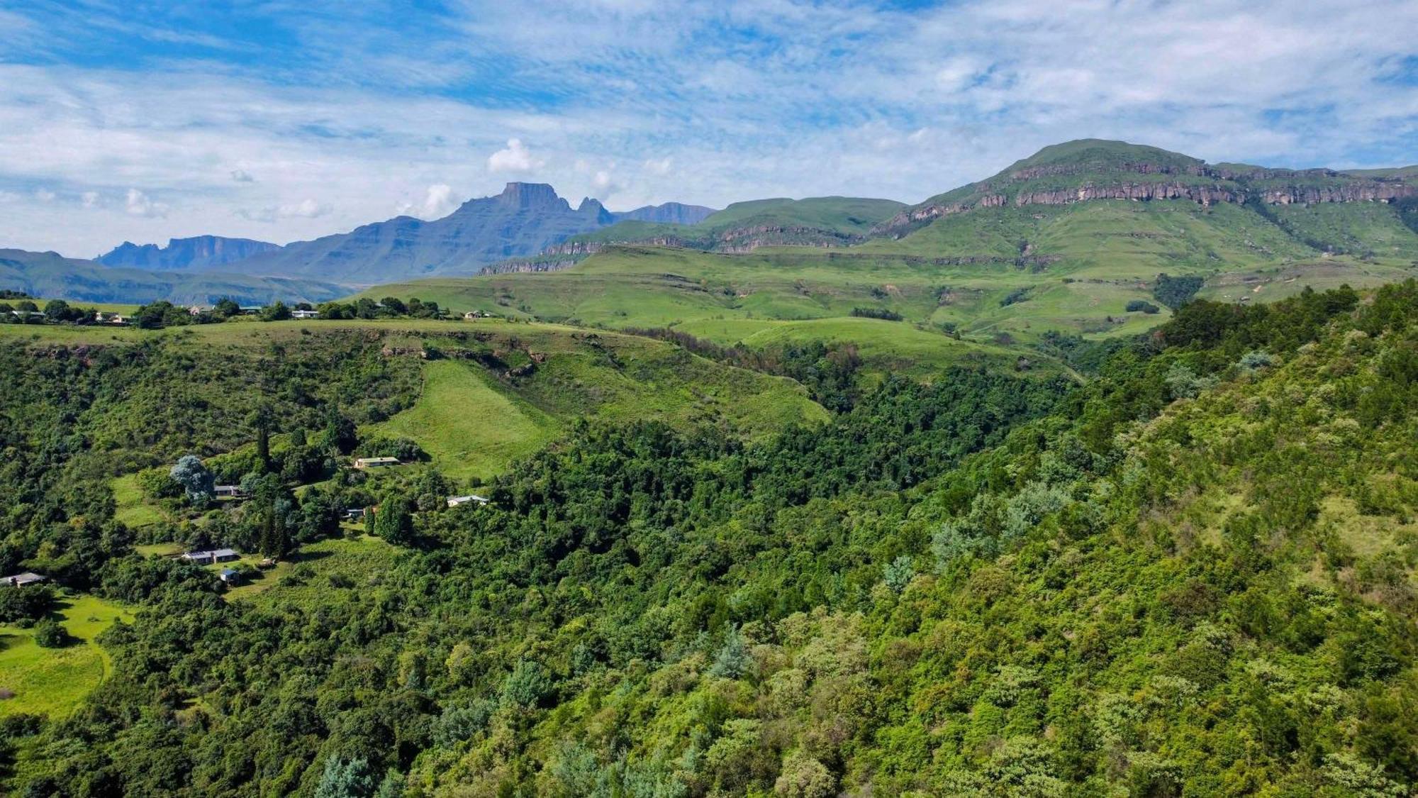 Drakensberg Sun Resort Cathkin Park 외부 사진