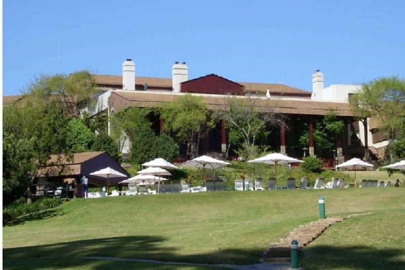 Drakensberg Sun Resort Cathkin Park 외부 사진